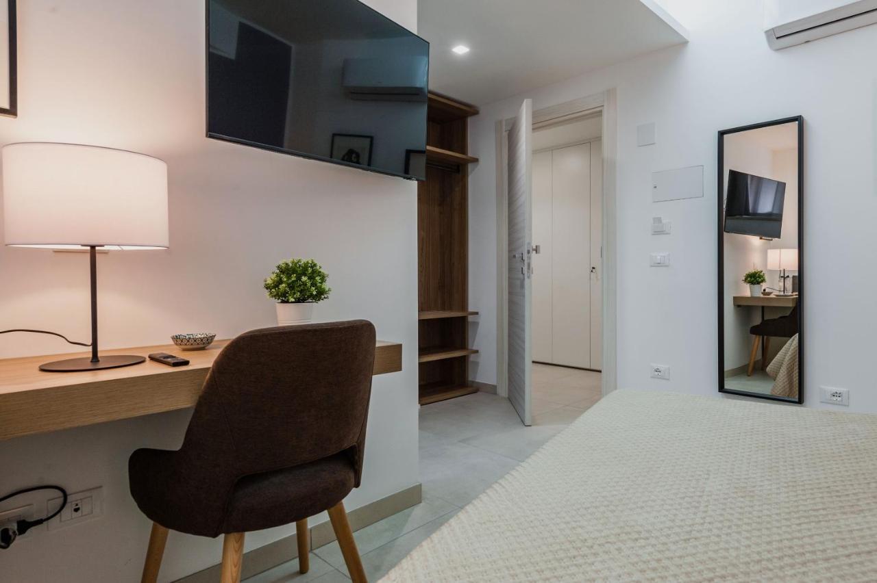 Archimede'S Rooms Syracuse Exterior photo